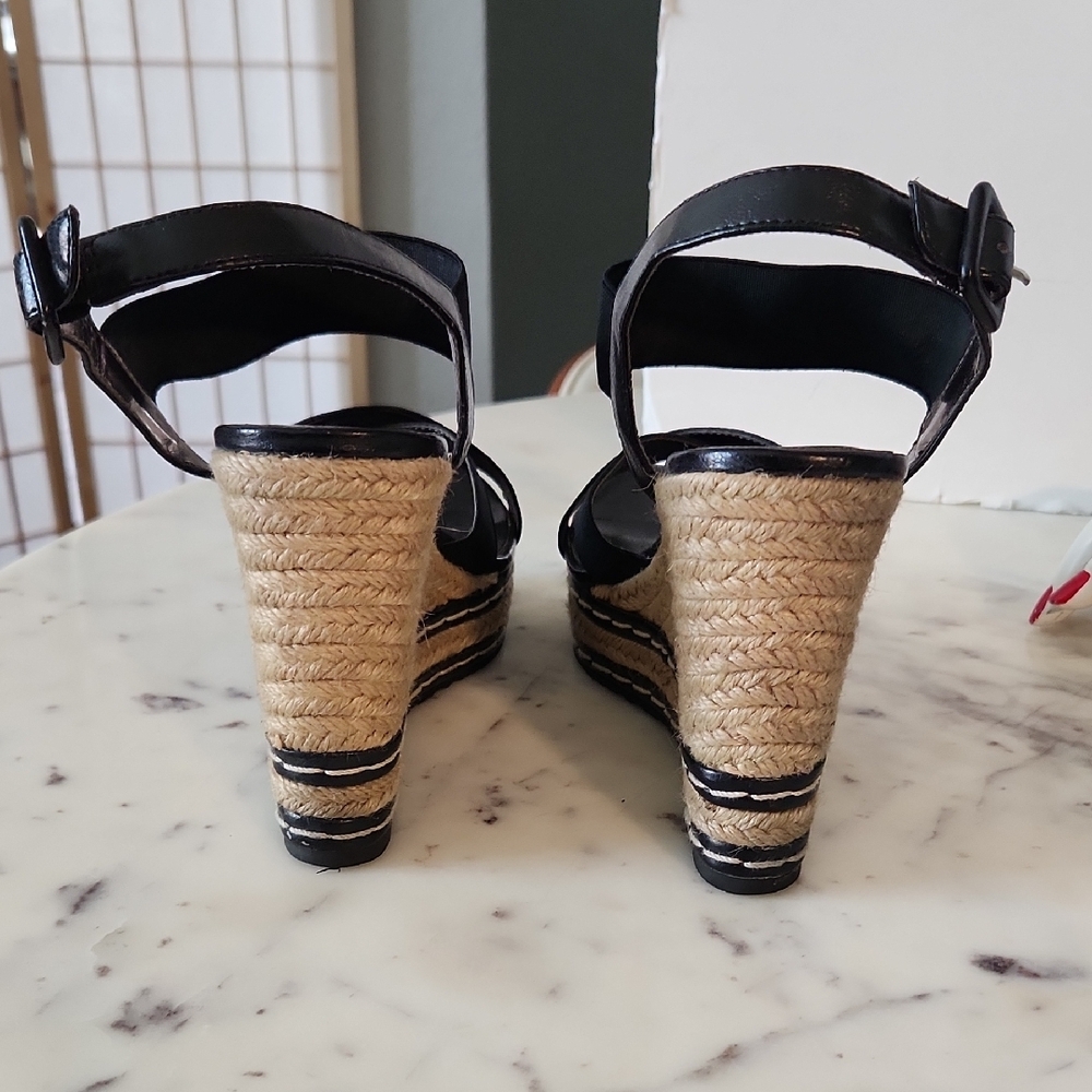 Charles By Charles David Black Espadrille Wedge Sandals Sz 8.5 - Picture 4 of 6